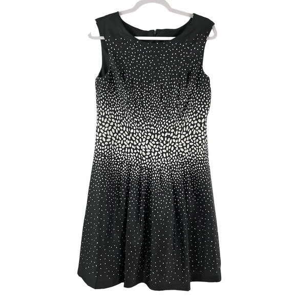Size 6 Ann Taylor Black White A Line Dress Dots Abstract Pleated Modern Chic - Picture 2 of 5